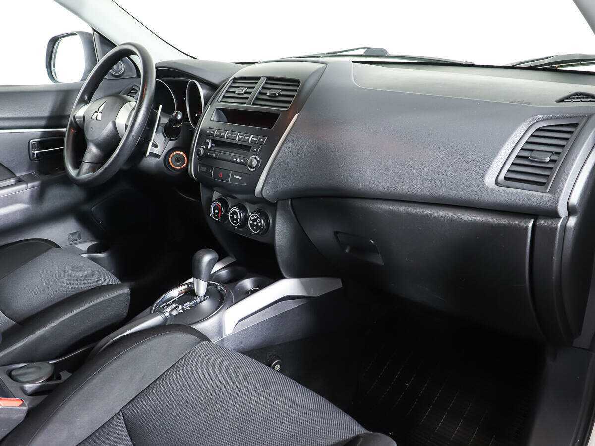 Б/У Митсубиши АС-Икс 2012 года. Фото: #8