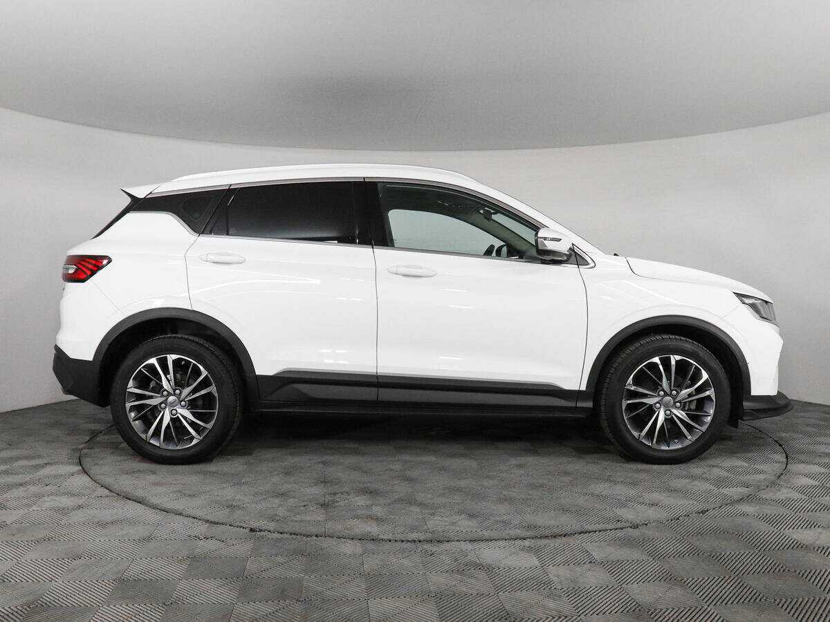 Б/У Джили Кулрэй 2021 года. Фото: #3