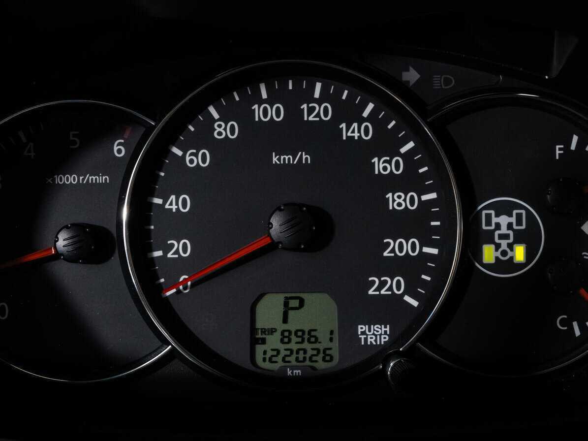 Б/У Митсубиши Паджеро Спорт 2013 года. Фото: #15