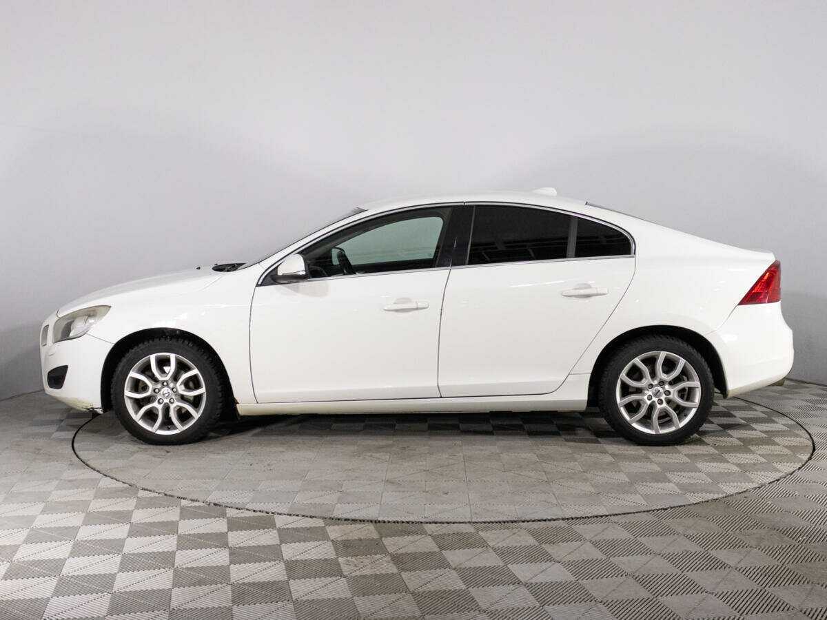 Б/У Вольво С60 2012 года. Фото: #7