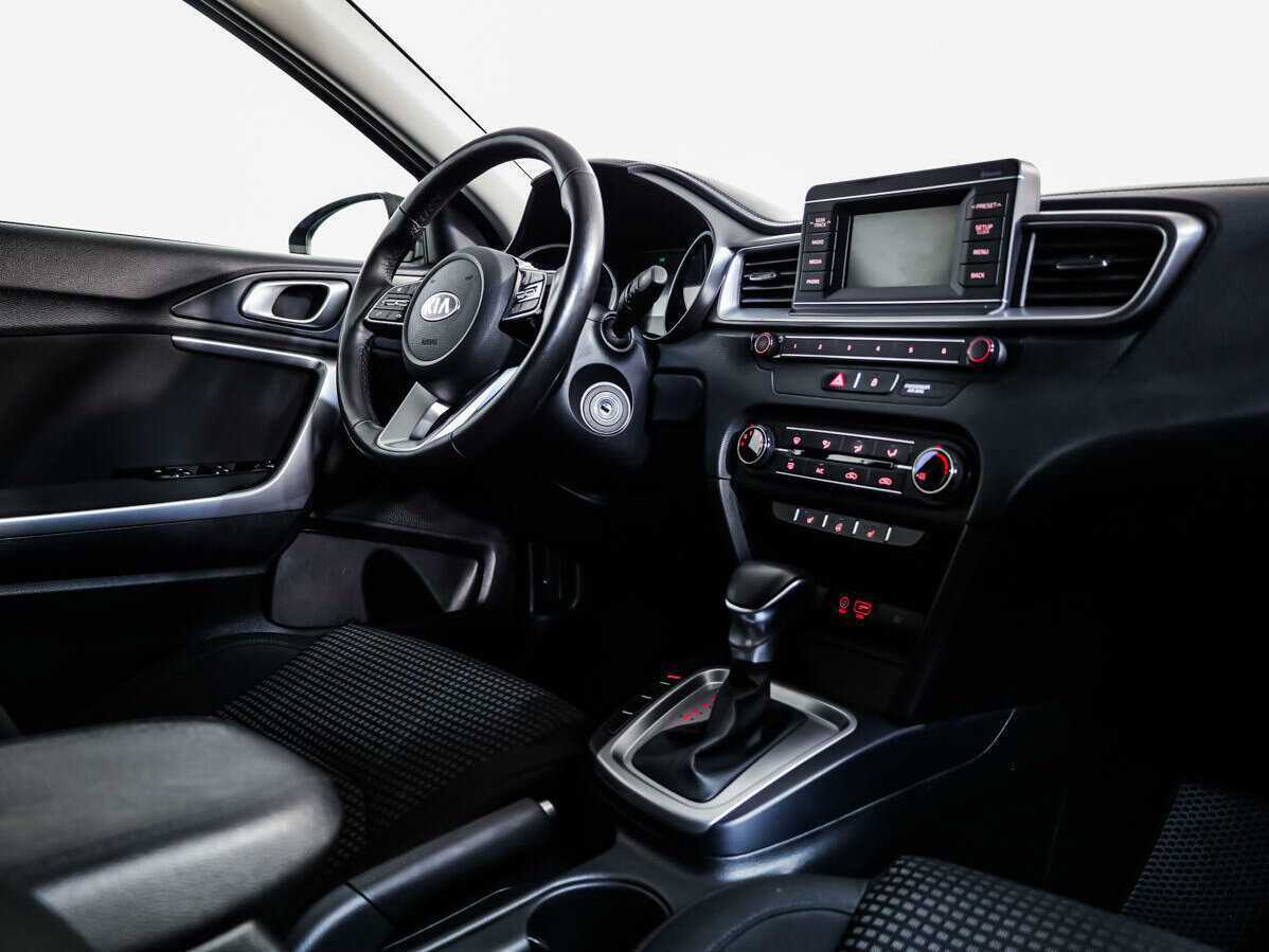 Б/У Киа Сид 2018 года. Фото: #7