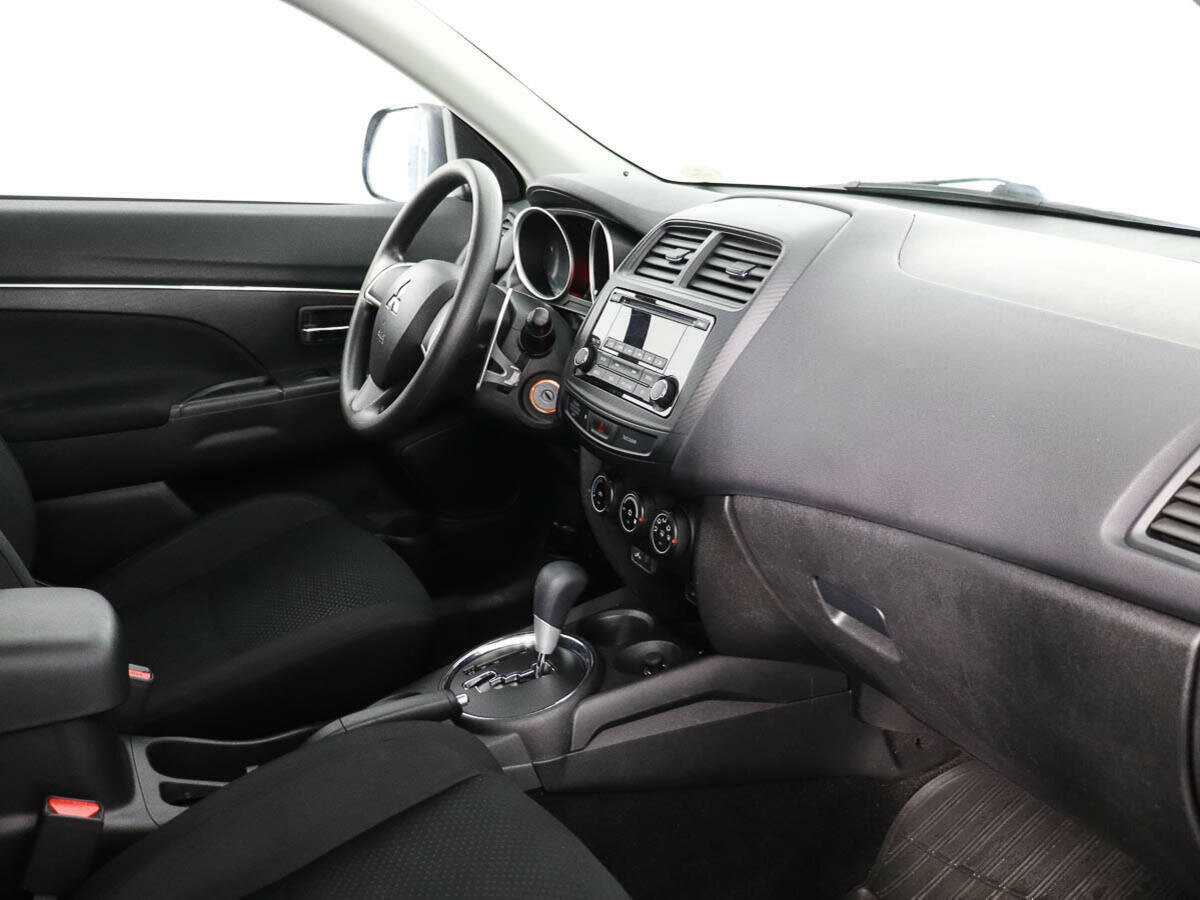 Б/У Митсубиши АС-Икс 2014 года. Фото: #8