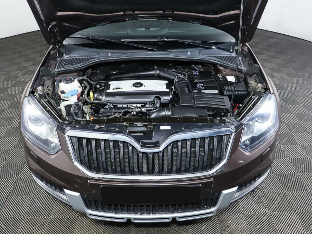 Б/У Шкода Йети 2017 года. Фото: #7