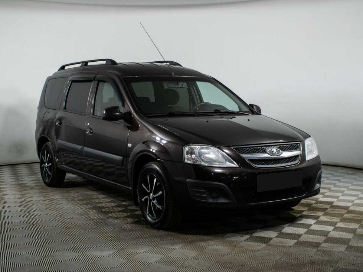 Б/У Лада (ВАЗ) Ларгус 2015 года. Фото: #2