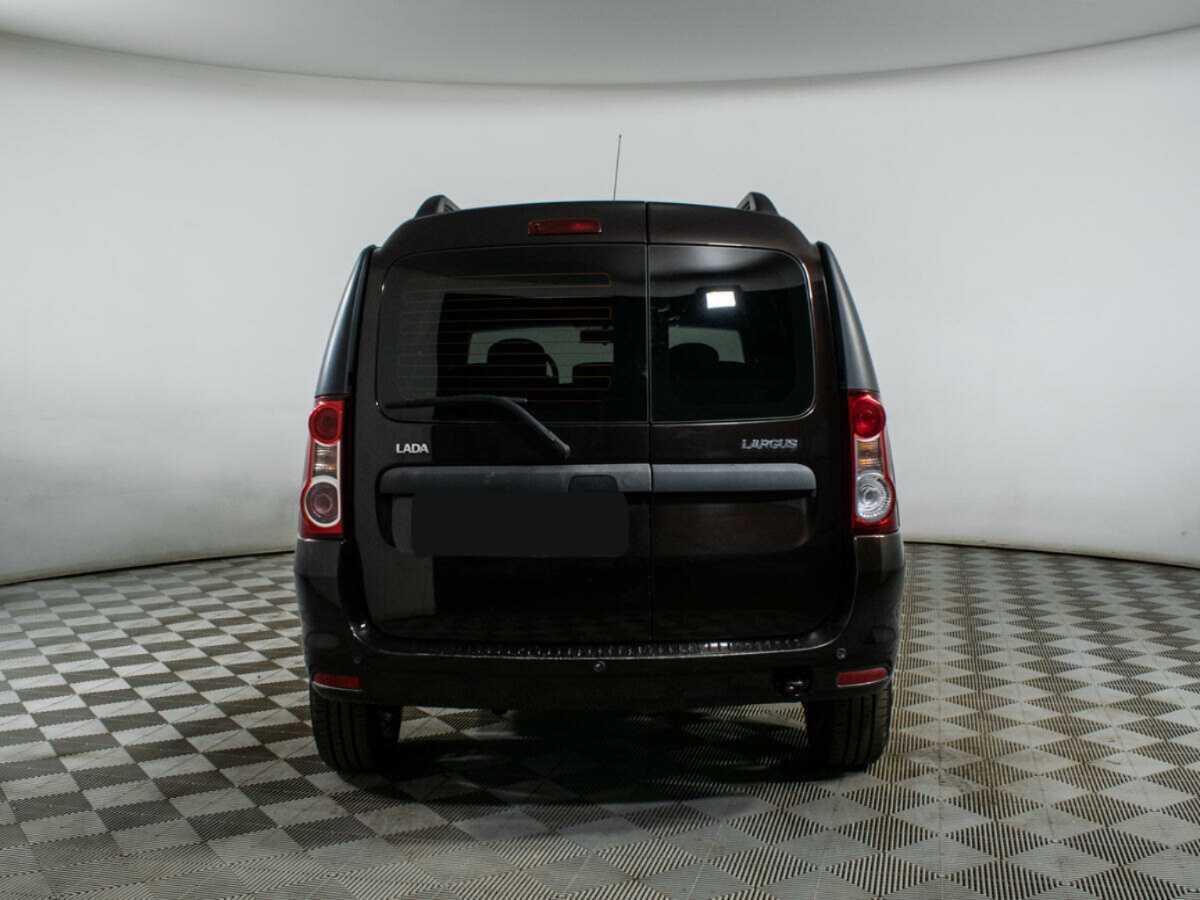 Б/У Лада (ВАЗ) Ларгус 2015 года. Фото: #4