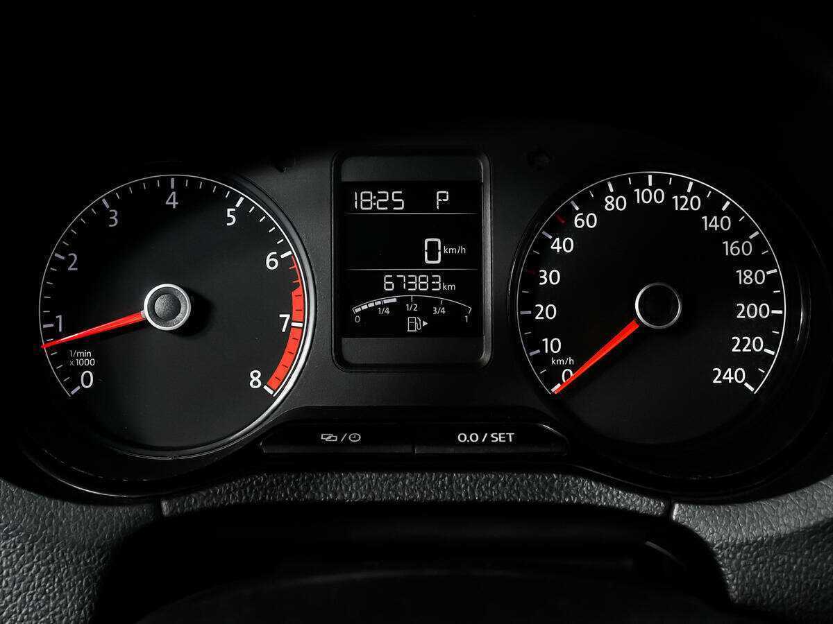 Б/У Фольксваген Поло 2017 года. Фото: #9