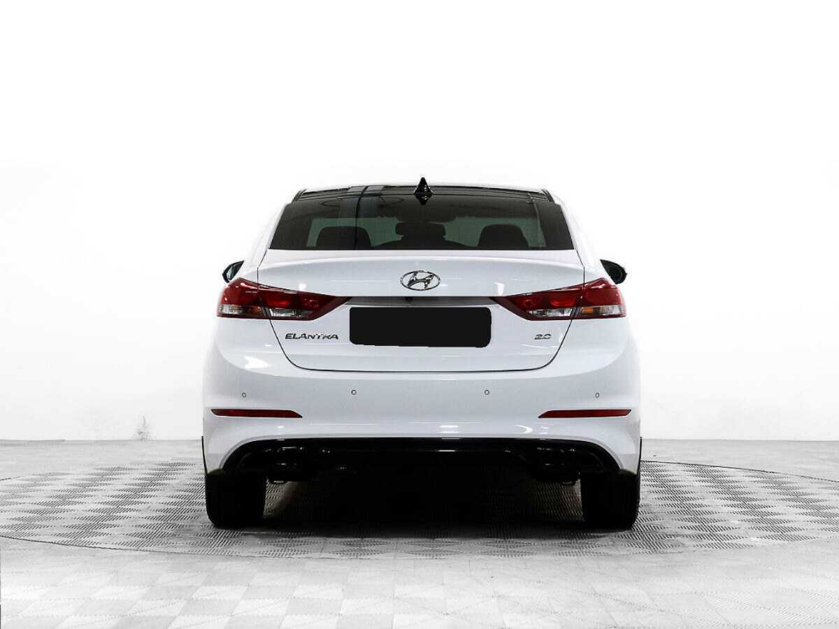 Б/У Хендай Елантра 2017 года. Фото: #4