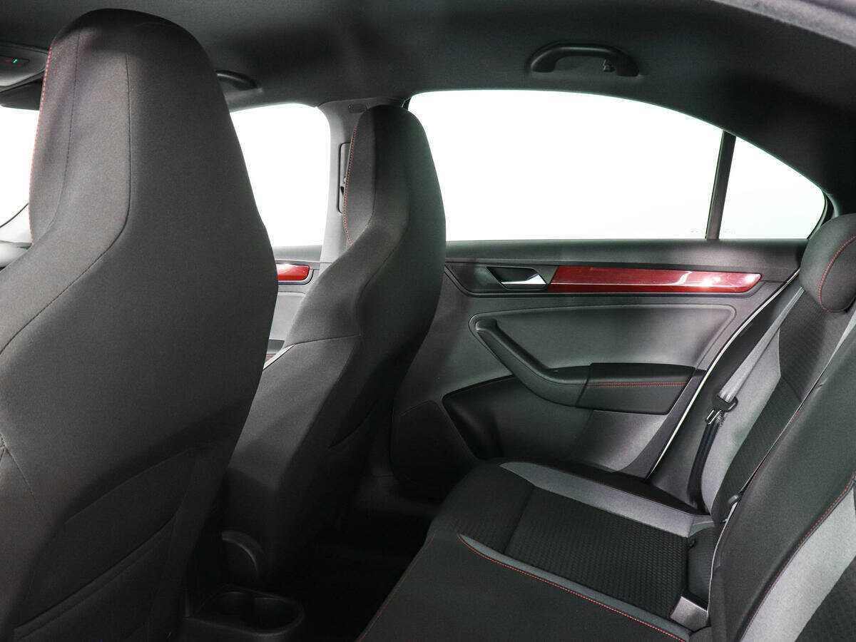 Б/У Фольксваген Поло 2021 года. Фото: #11