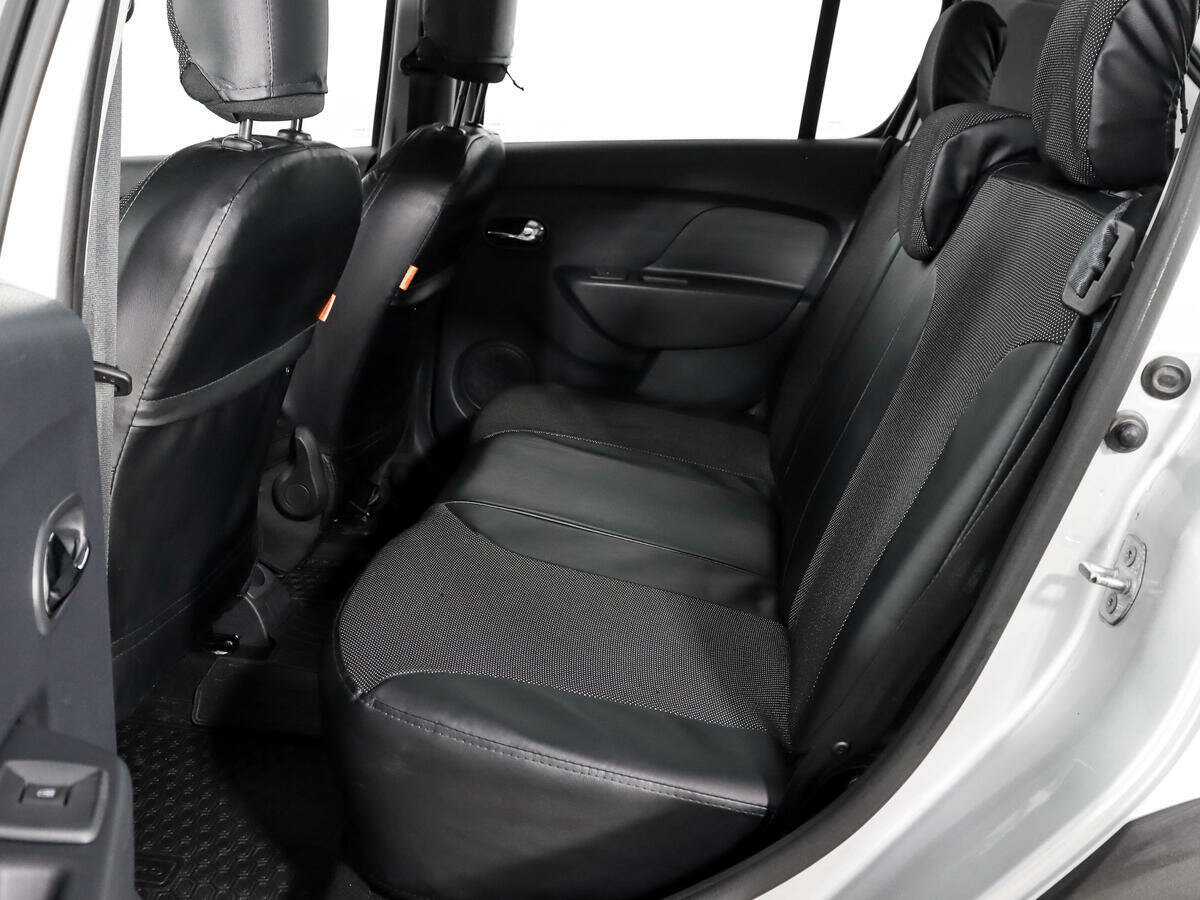 Б/У Рено Сандеро 2016 года. Фото: #9