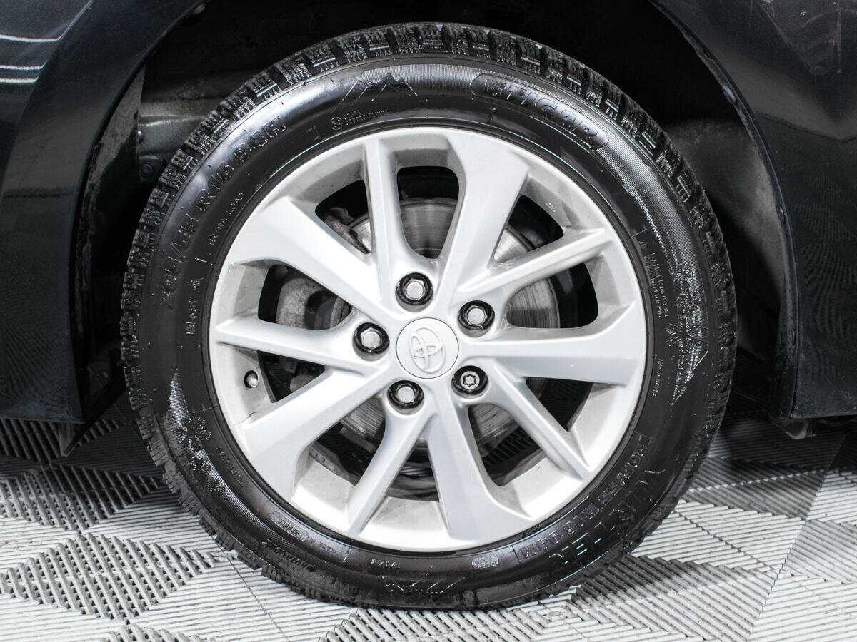 Б/У Тойота Королла 2013 года. Фото: #14