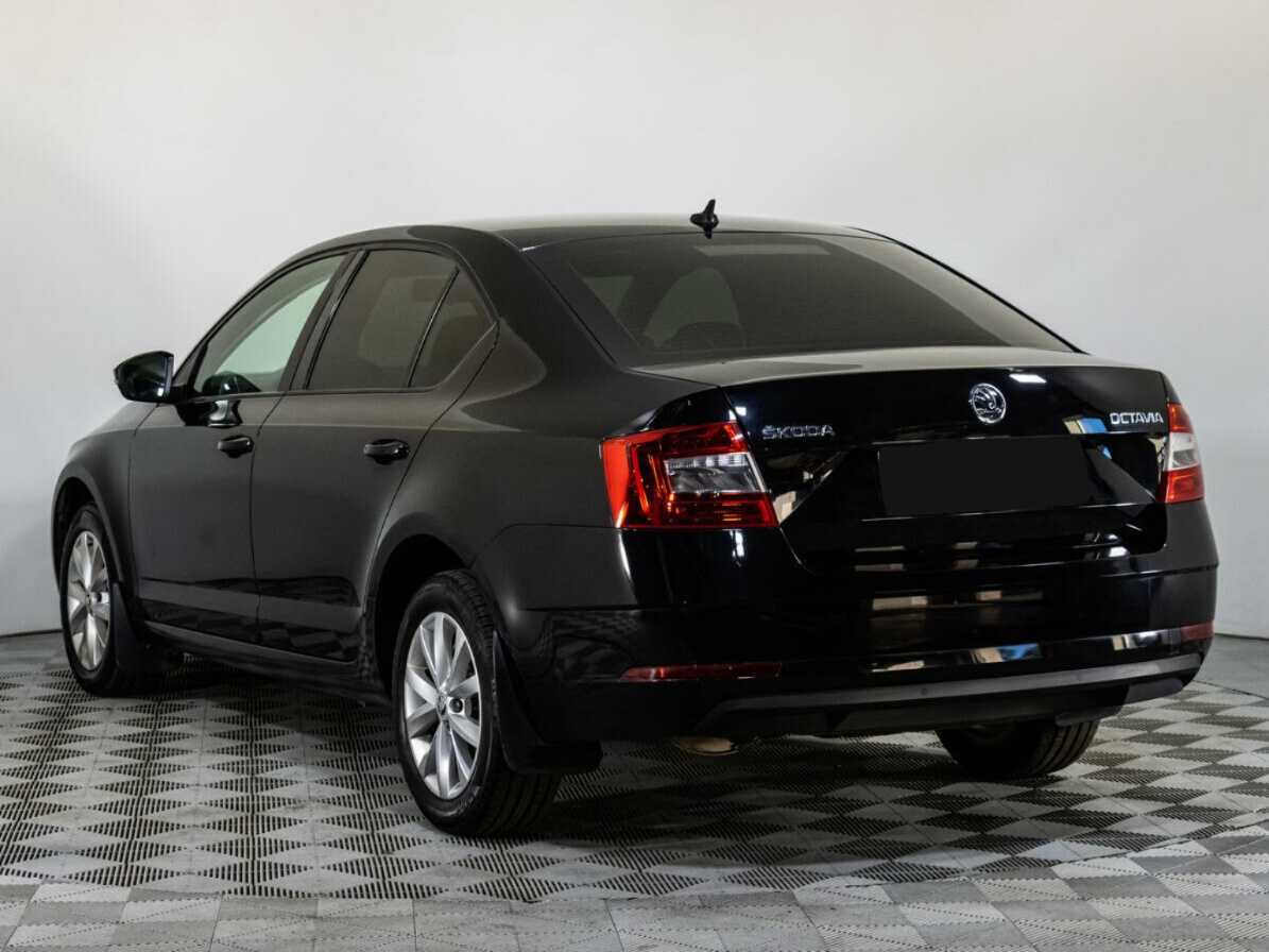 Б/У Шкода Октавия 2018 года. Фото: #6