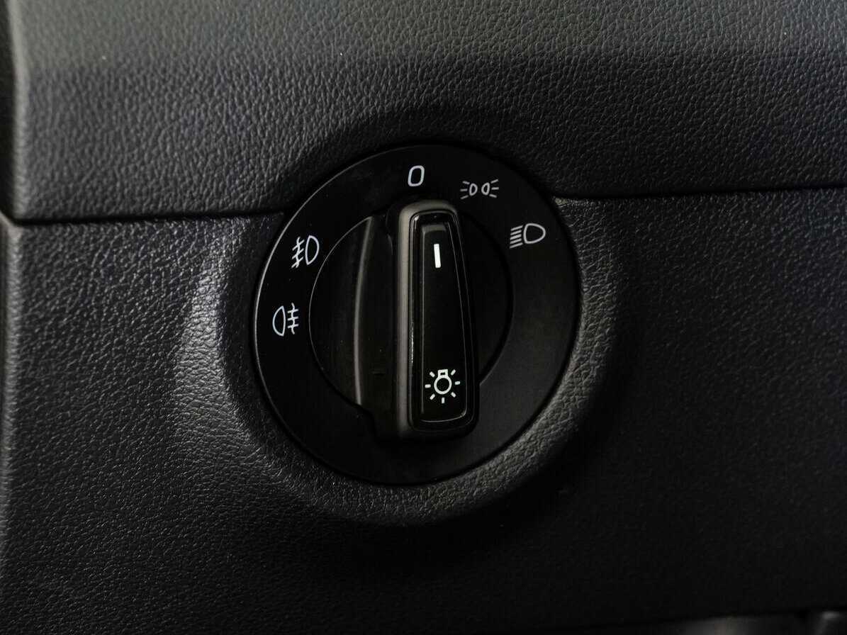 Б/У Шкода Октавия 2018 года. Фото: #14