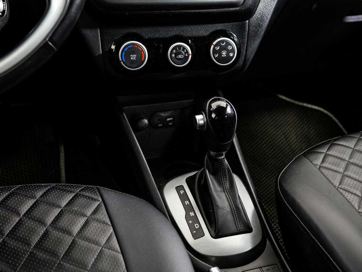 Б/У Киа Рио 2017 года. Фото: #12