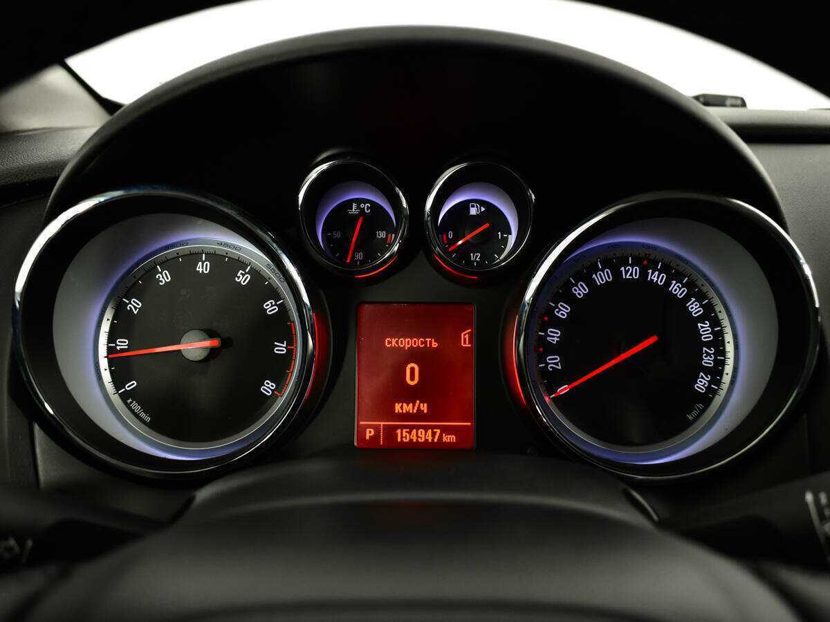 Б/У Опель Астра 2012 года. Фото: #8