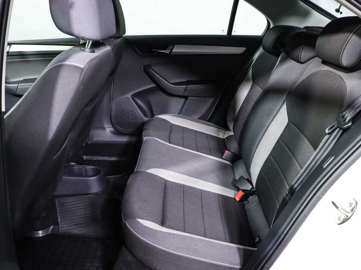 Б/У Шкода Рапид 2019 года. Фото: #9