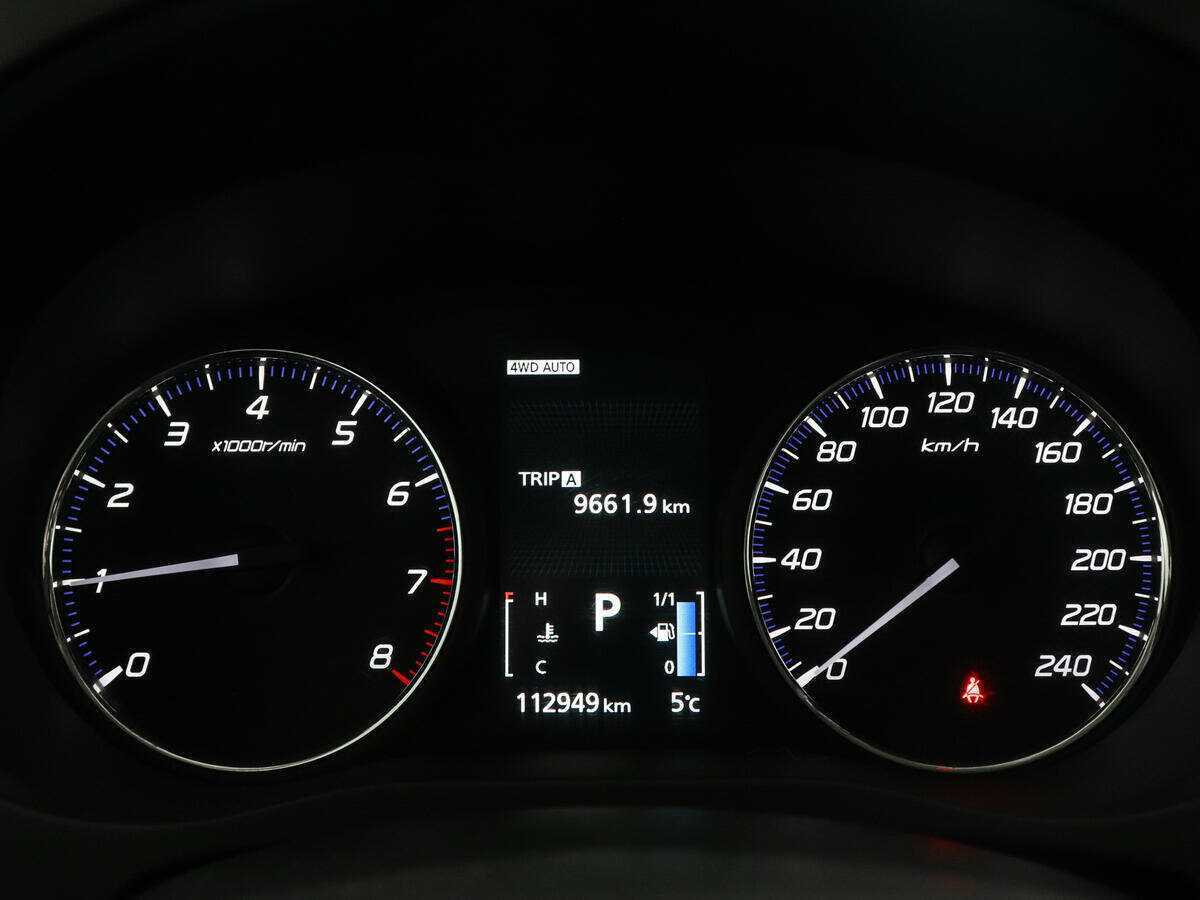 Б/У Митсубиши Оутлэндер 2013 года. Фото: #10