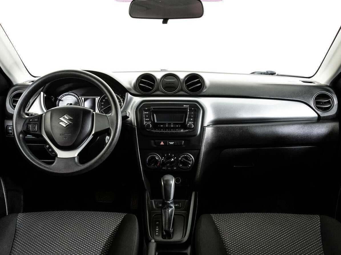 Б/У Сузуки Витара 2017 года. Фото: #9