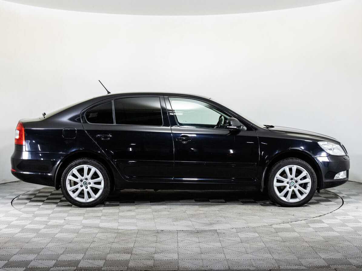 Б/У Шкода Октавия 2013 года. Фото: #3