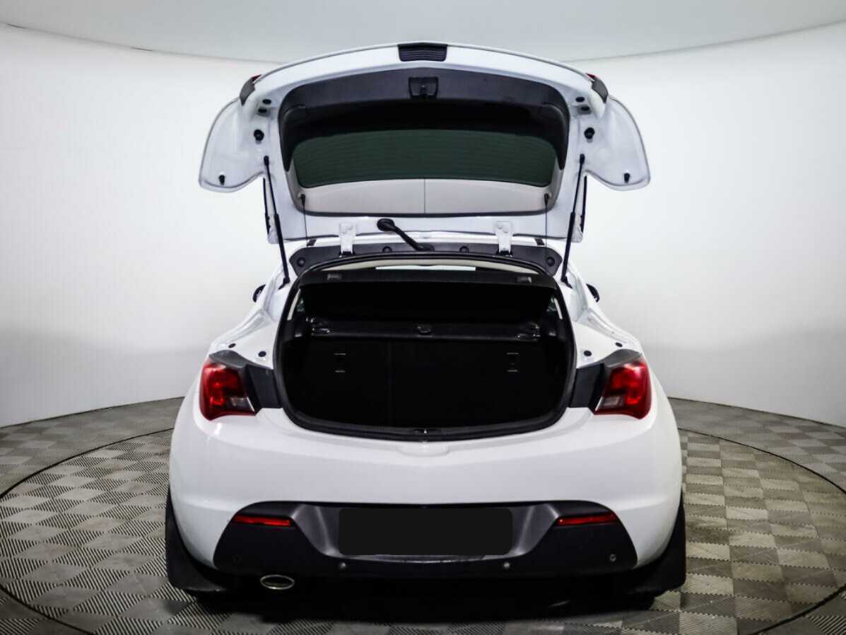 Б/У Опель Астра 2012 года. Фото: #18