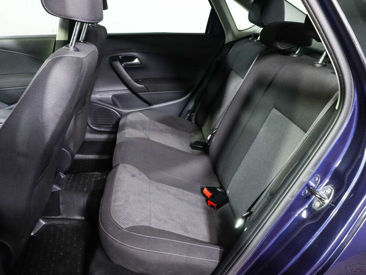 Б/У Фольксваген Поло 2016 года. Фото: #9