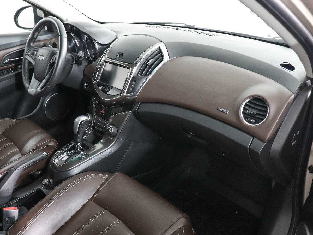 Б/У Шевроле Круз 2013 года. Фото: #7