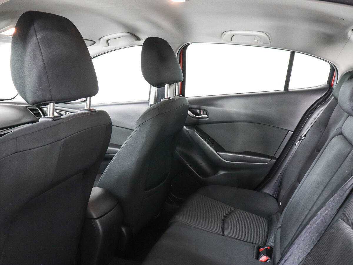 Б/У Мазда 3 2014 года. Фото: #9