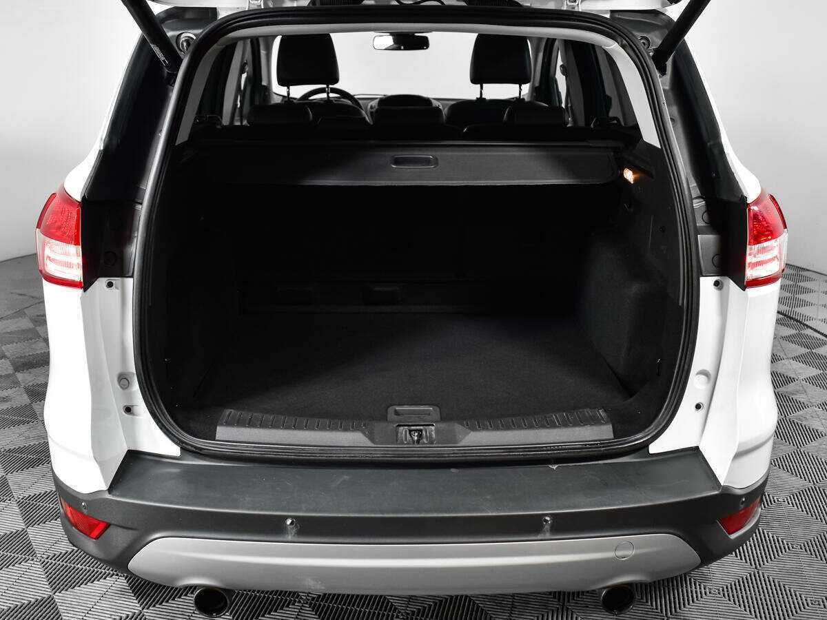 Б/У Форд Куга 2014 года. Фото: #16