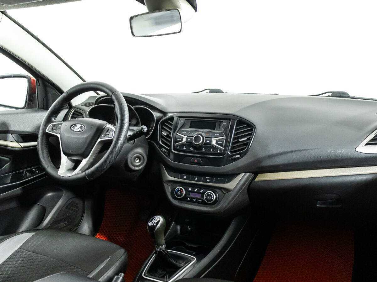 Б/У Лада (ВАЗ) Веста 2018 года. Фото: #8