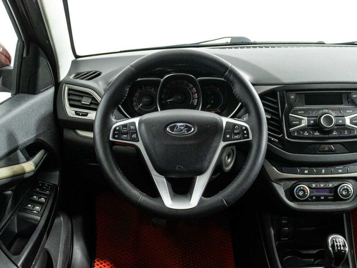 Б/У Лада (ВАЗ) Веста 2018 года. Фото: #15