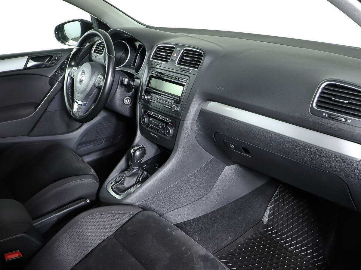 Б/У Фольксваген Гольф 2012 года. Фото: #4