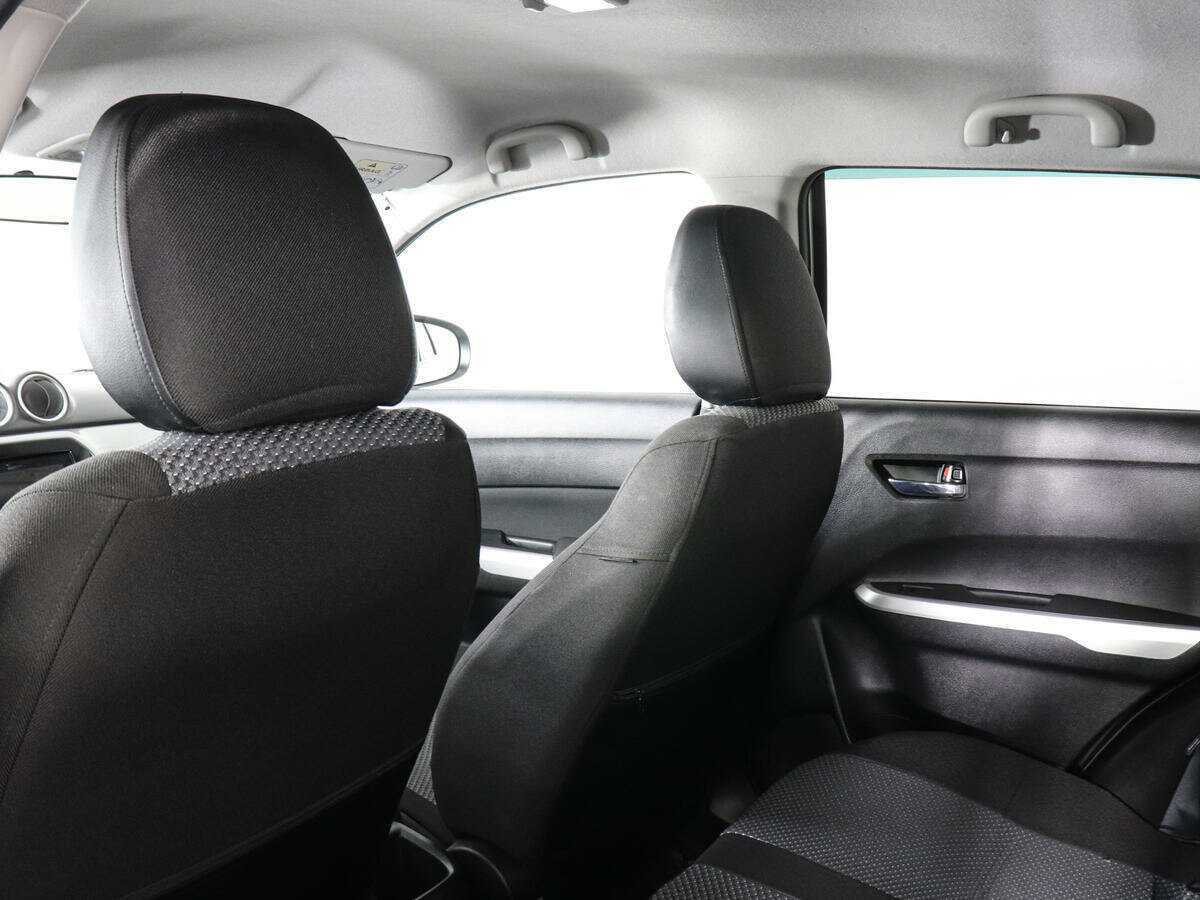 Б/У Сузуки Витара 2016 года. Фото: #11