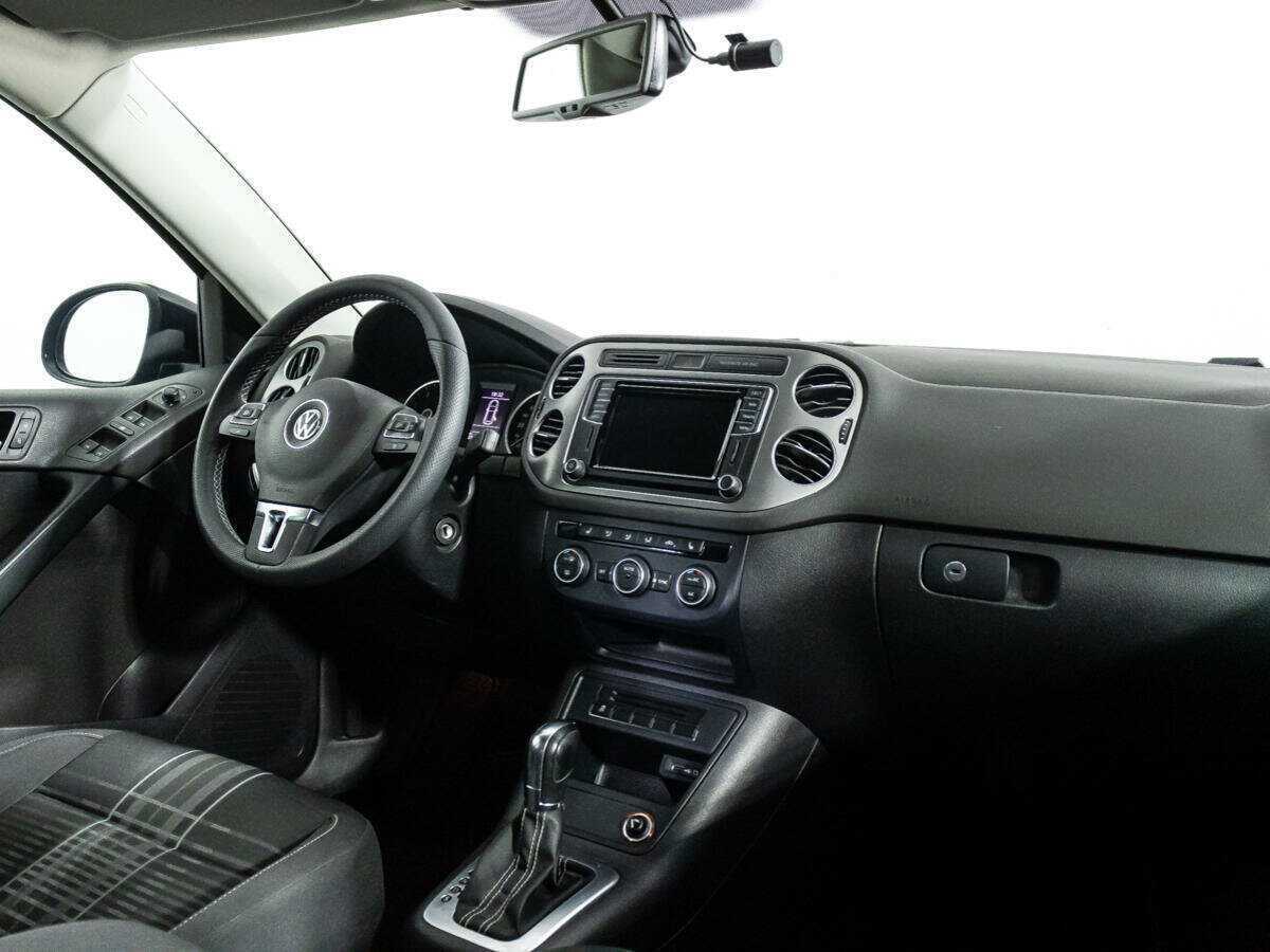 Б/У Фольксваген Тигуан 2015 года. Фото: #8