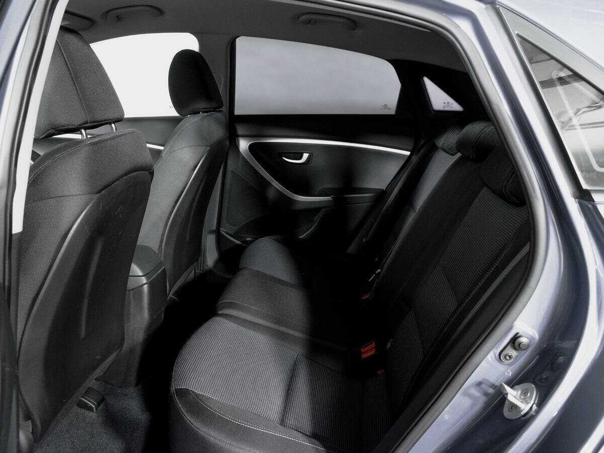 Б/У Хендай ай30 2014 года. Фото: #9