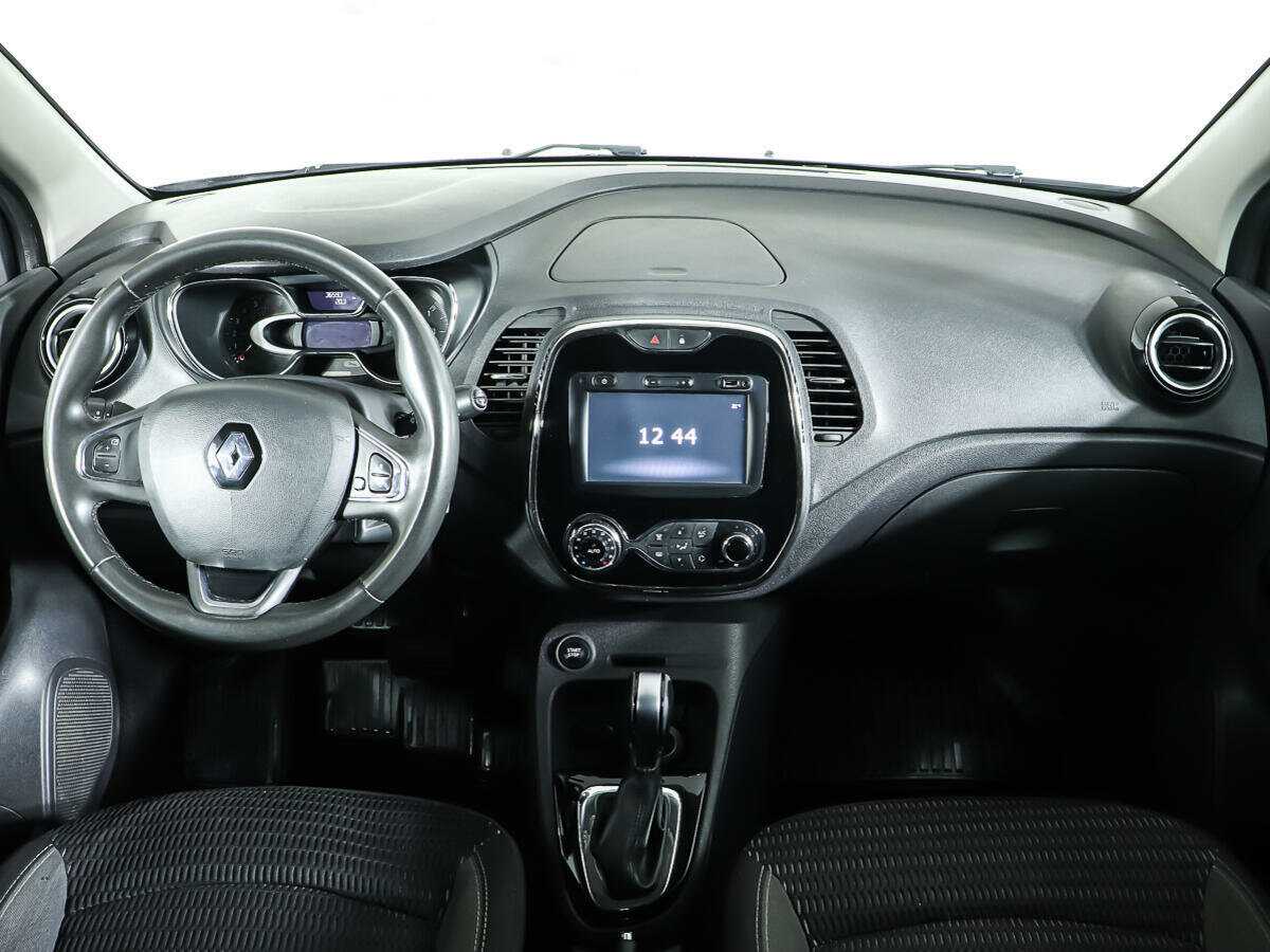 Б/У Рено Каптюр 2018 года. Фото: #9