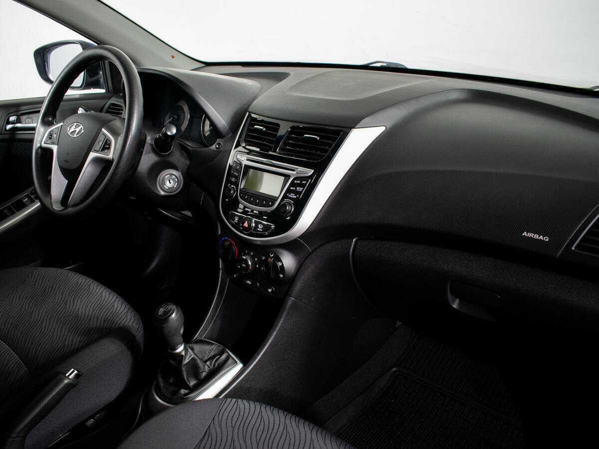 Б/У Хендай Солярис 2012 года. Фото: #8