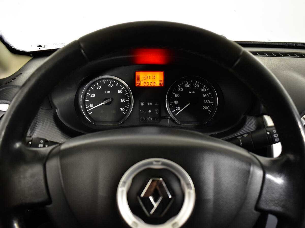 Б/У Рено Сандеро 2012 года. Фото: #10