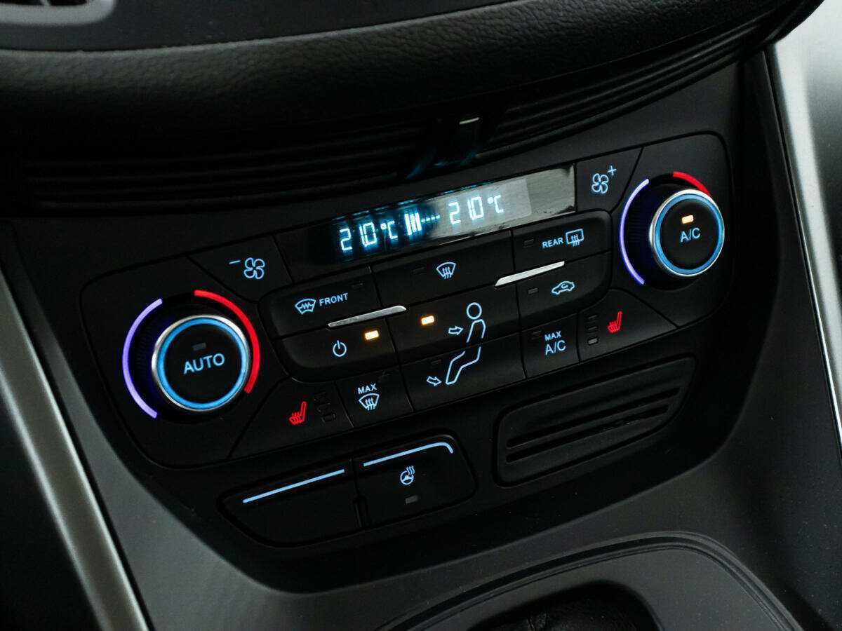 Б/У Форд Куга 2017 года. Фото: #14