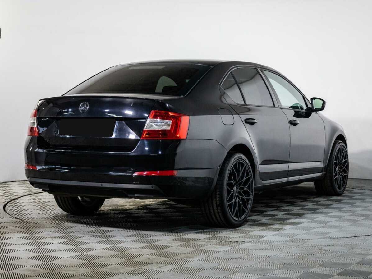 Б/У Шкода Октавия 2015 года. Фото: #3