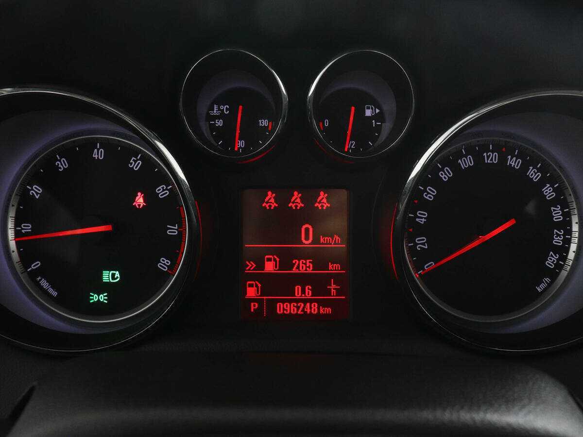 Б/У Опель Мокка 2015 года. Фото: #10