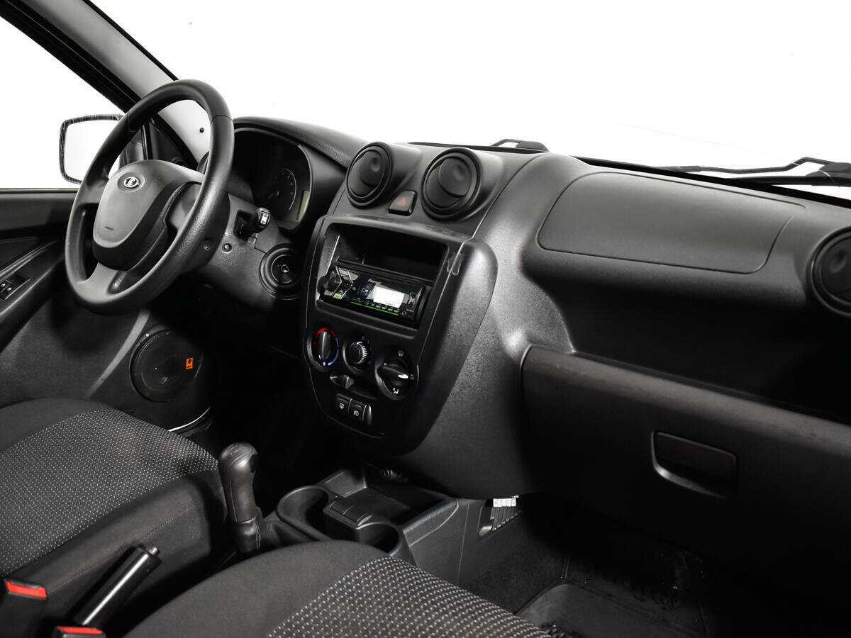 Б/У Лада (ВАЗ) Гранта 2013 года. Фото: #7