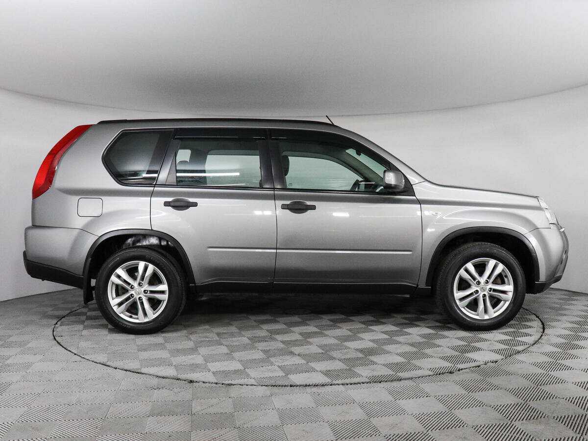 Б/У Ниссан Икс-Трейл 2014 года. Фото: #3