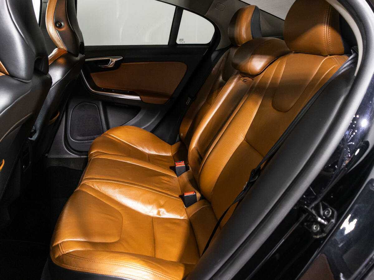 Б/У Вольво С60 2012 года. Фото: #10