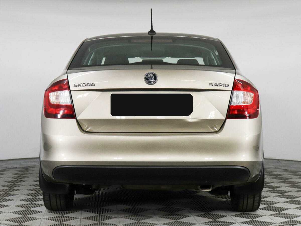 Б/У Шкода Рапид 2018 года. Фото: #5