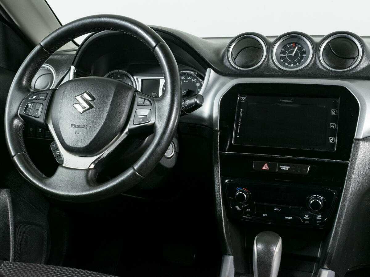 Б/У Сузуки Витара 2015 года. Фото: #9