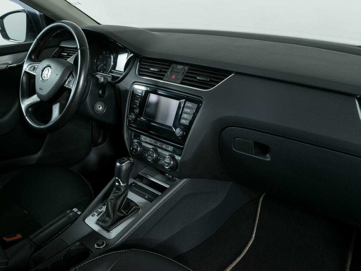 Б/У Шкода Октавия 2013 года. Фото: #8