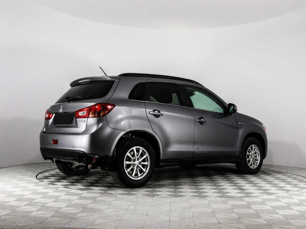 Б/У Митсубиши АС-Икс 2015 года. Фото: #3