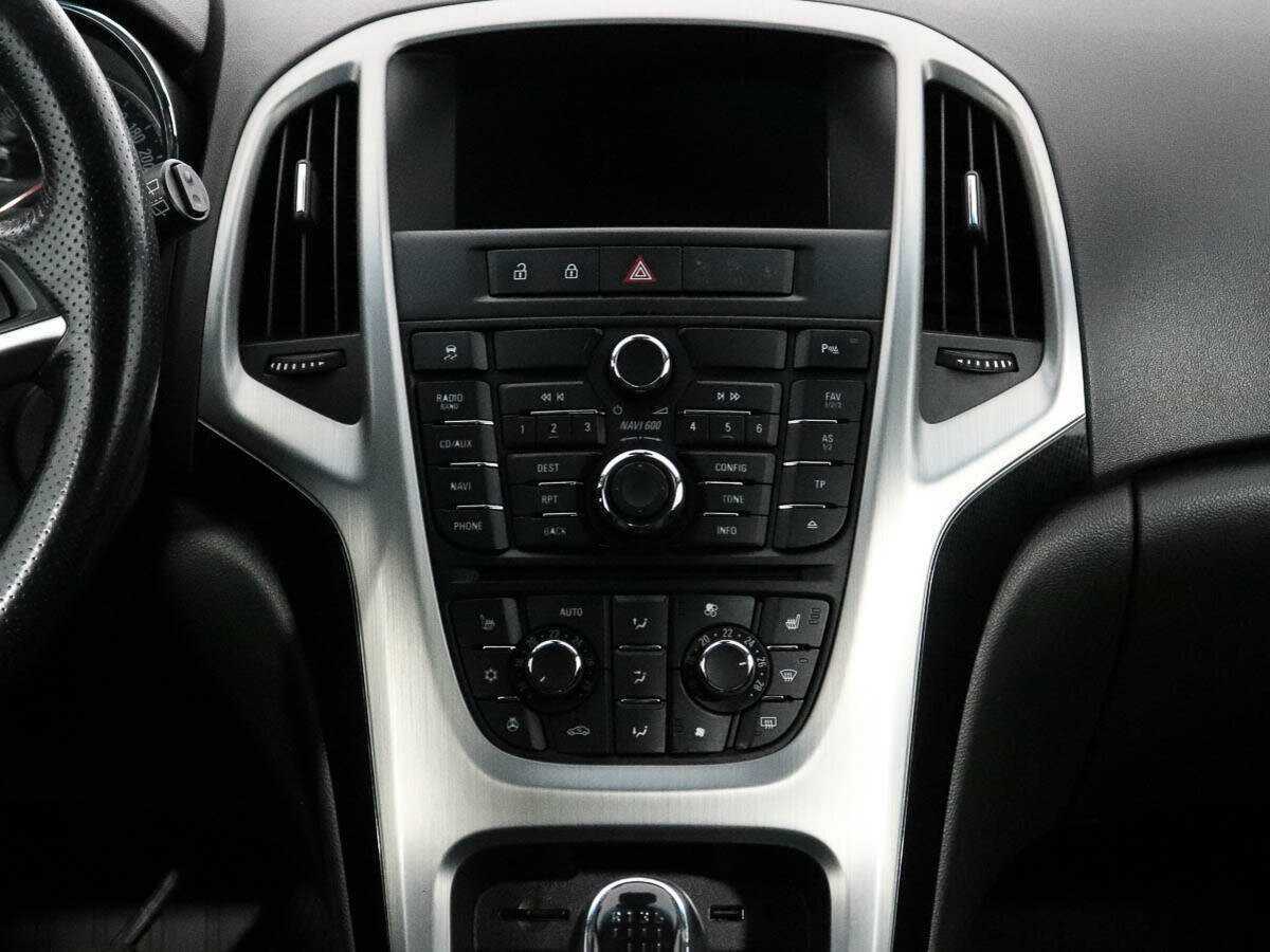 Б/У Опель Астра 2012 года. Фото: #13