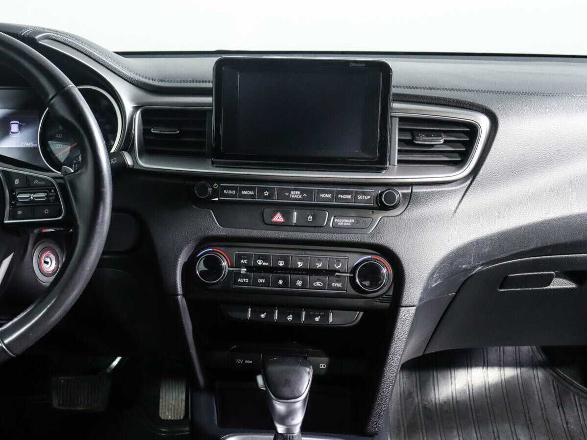 Б/У Киа Сид 2018 года. Фото: #11