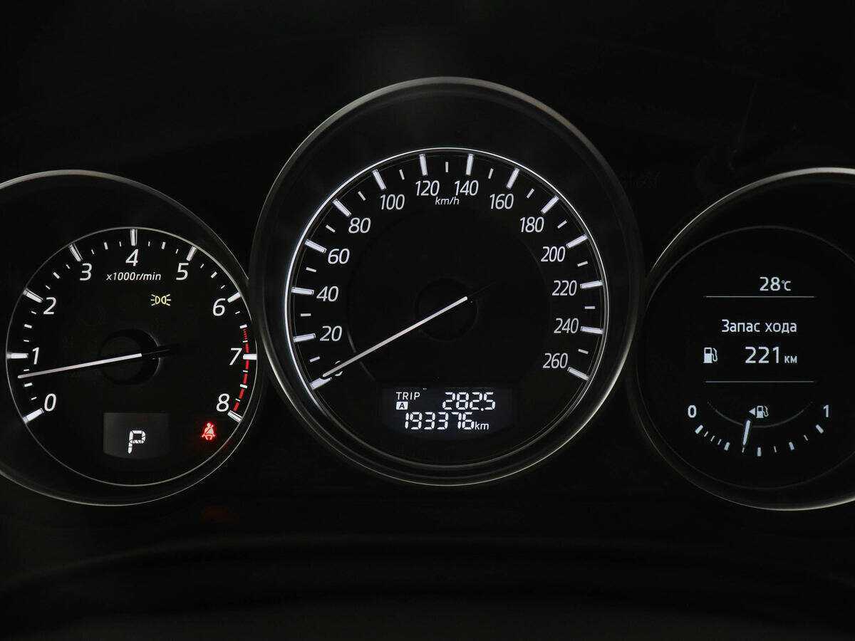 Б/У Мазда Ц-Икс-5 2015 года. Фото: #10