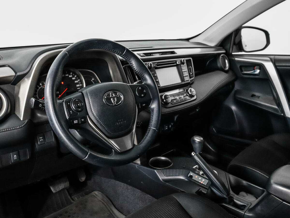 Б/У Тойота Рав4 2013 года. Фото: #8